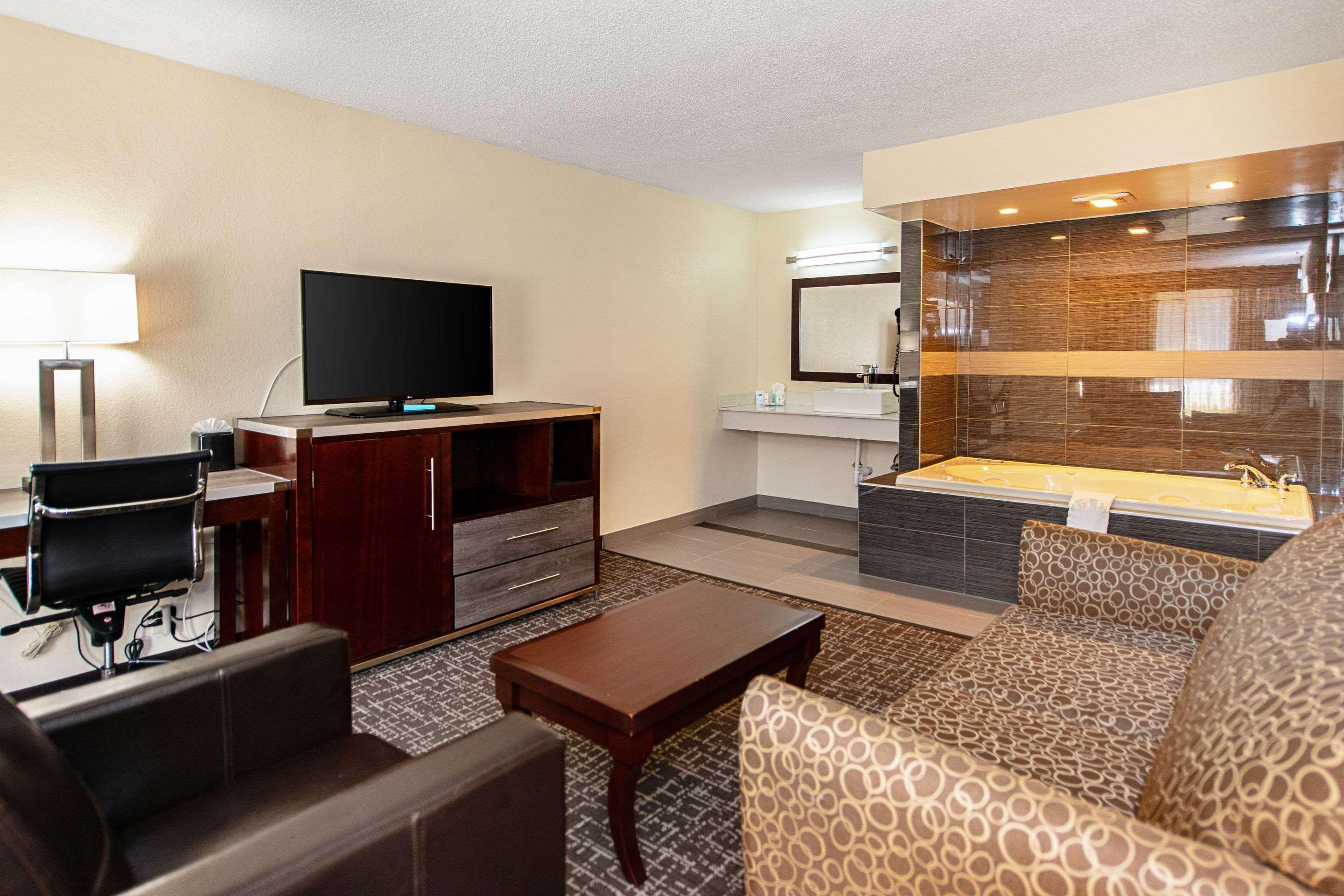 New Hope Inn & Suites Kültér fotó